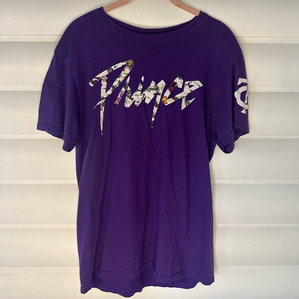 Prince Floral Logo Tee – Purple Graphic Shirt w/ TC Symbol, Size M